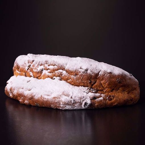 Afbeelding van Kerststol met spijs zonder vruchten en noten